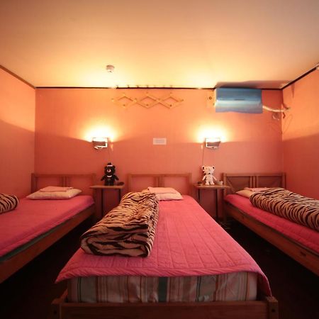 Comeinn Guesthouse Hongdae - Female Only Сеул Екстер'єр фото