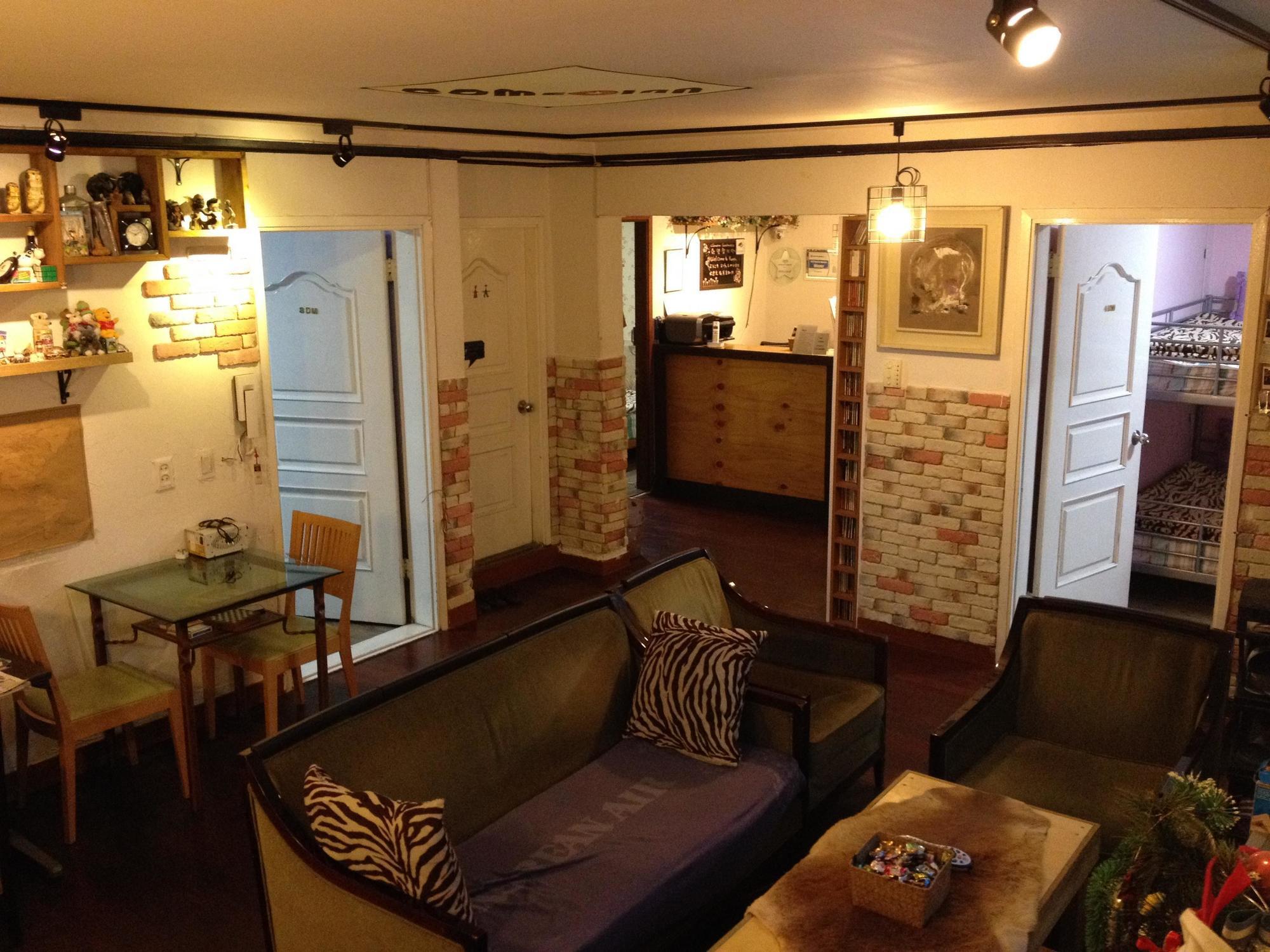 Comeinn Guesthouse Hongdae - Female Only Сеул Екстер'єр фото