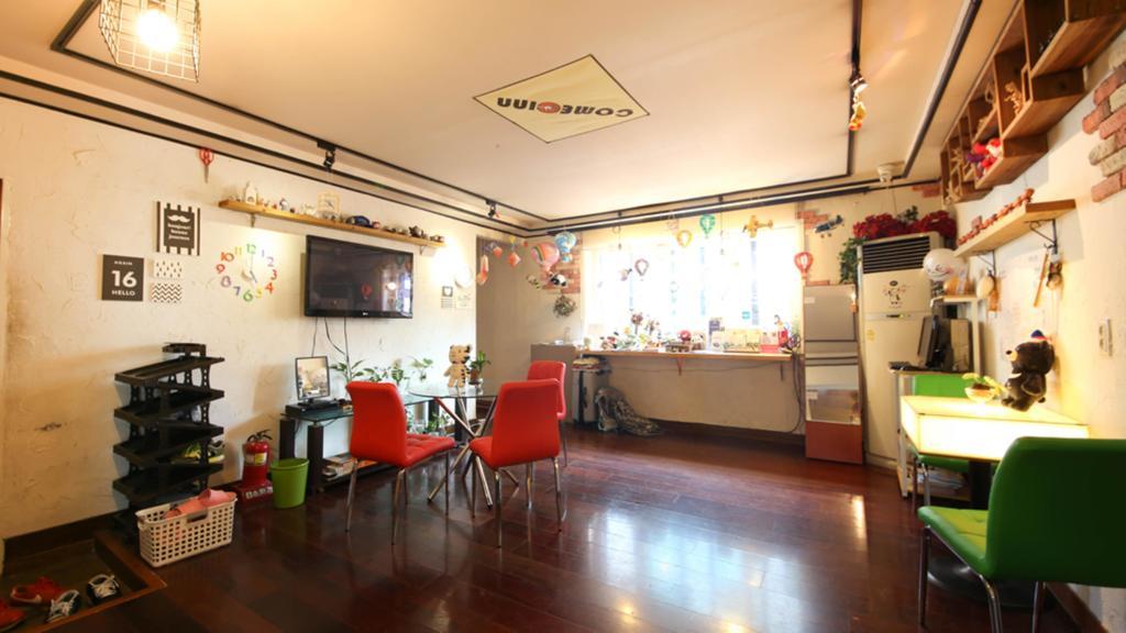 Comeinn Guesthouse Hongdae - Female Only Сеул Екстер'єр фото